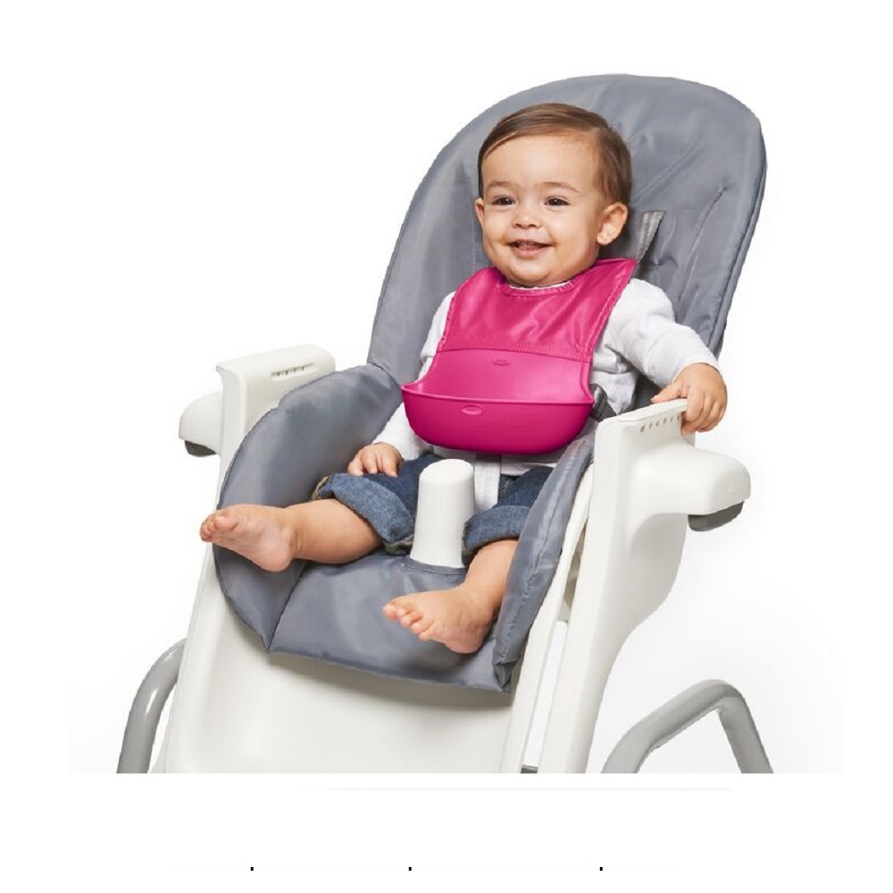 Haklapp i silikon OXO-Tot Roll Up Bib rosa
