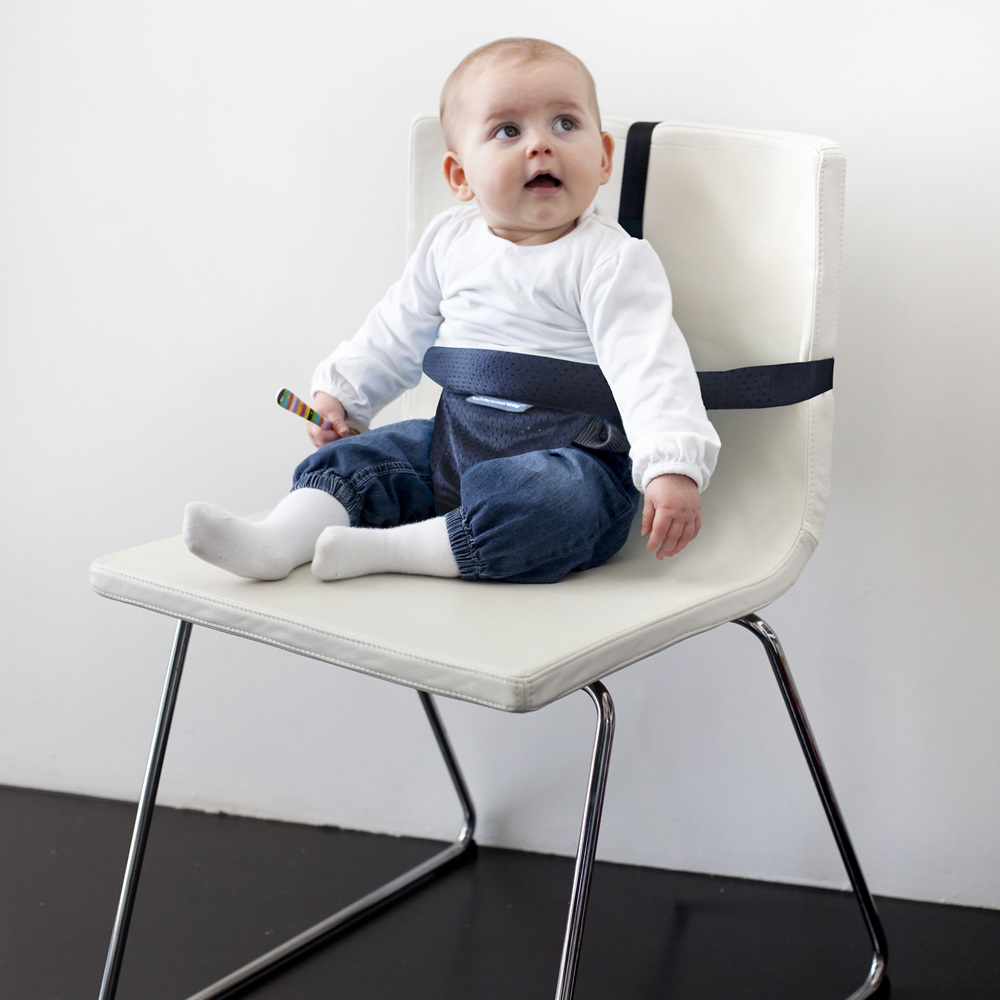 Resebarnstol Minimonkey Pocket Black