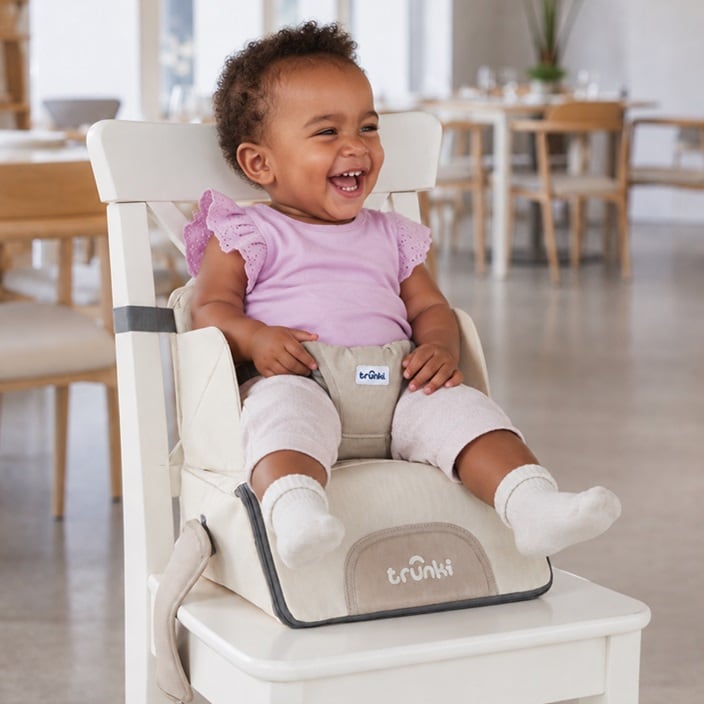 Resebarnstol - Trunki Dining Booster Seat Sand
