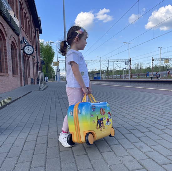 Resväska för barn att åka på Paw Patrol Friends Together