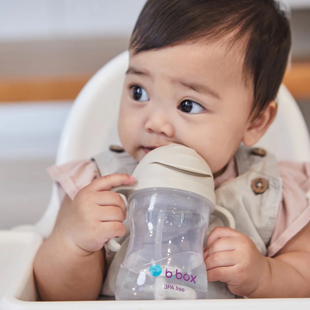 Sugrörsmugg B.box Sippy Cup Latte